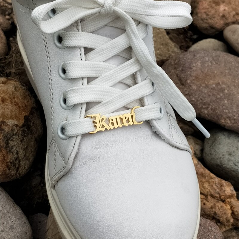 Personalisierter Schnürsenkel Anhänger Schuhschnalle mit eigenem Namen Signatur 2 Stück