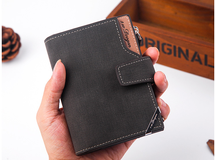 Men's wallet with engraving