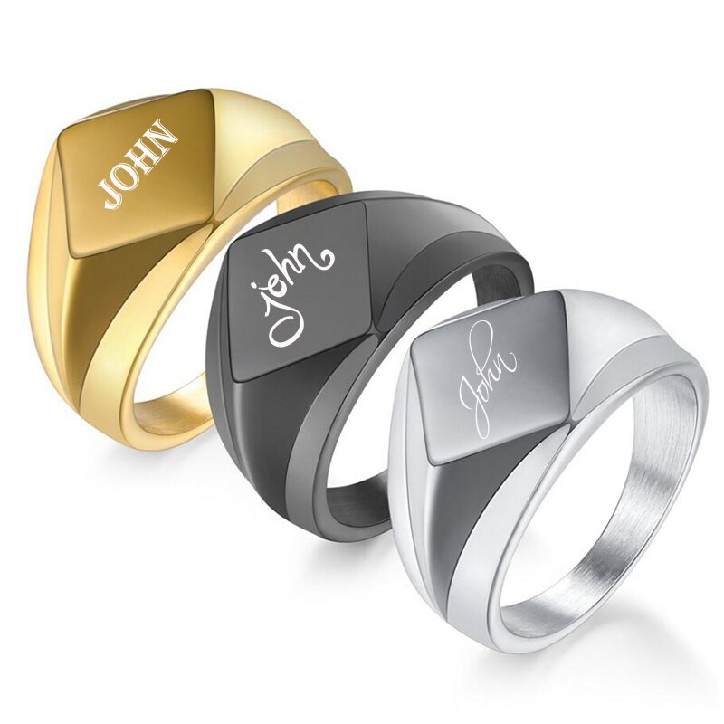 Personalisierter Ring mit Textgravur