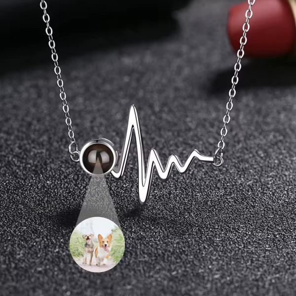 Herzschlag-Halskette mit Fotoprojektion aus 925er Sterling Silber – personalisiert mit eigenem Bild